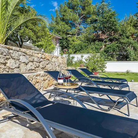 Villa Modern In With Swimming Pool *